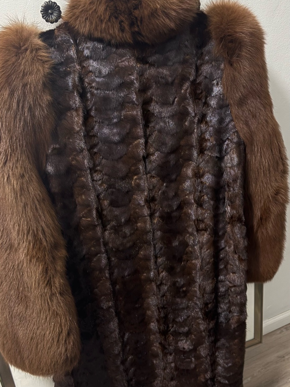 Full length Genuine Mink& Fox.PTP 23 excellent condition It’s a Gorgeous coat